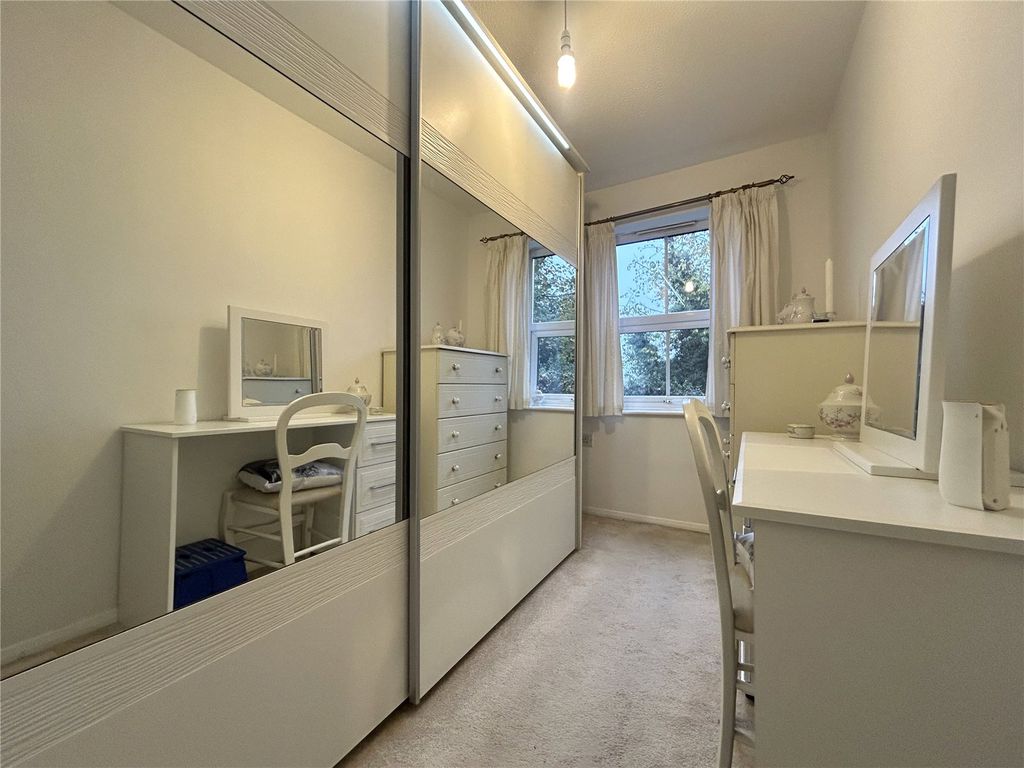 Property photo 3 of 12 Picture No. 01