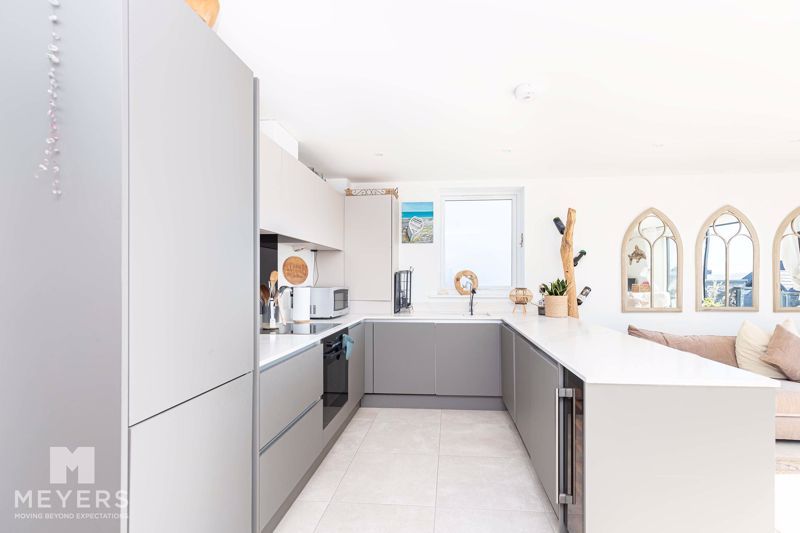 Property photo 3 of 27 Photo 19