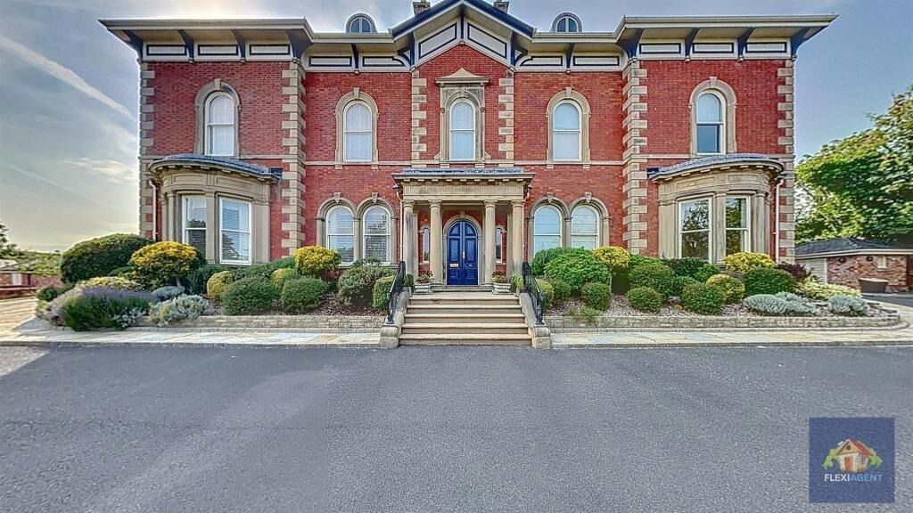 Property photo 1 of 22 4297382