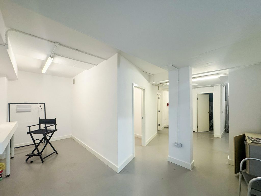 Property photo 3 of 6 Image (54).Jpg