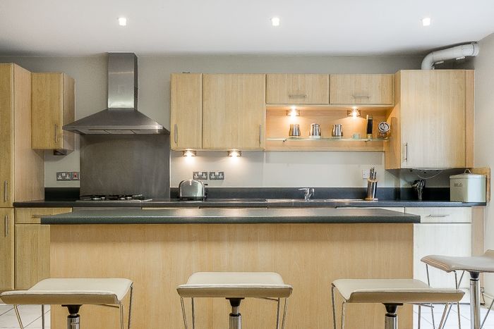 Property photo 2 of 10 Kitchen