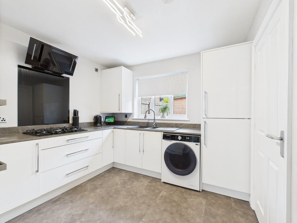 Property photo 2 of 13 4145965