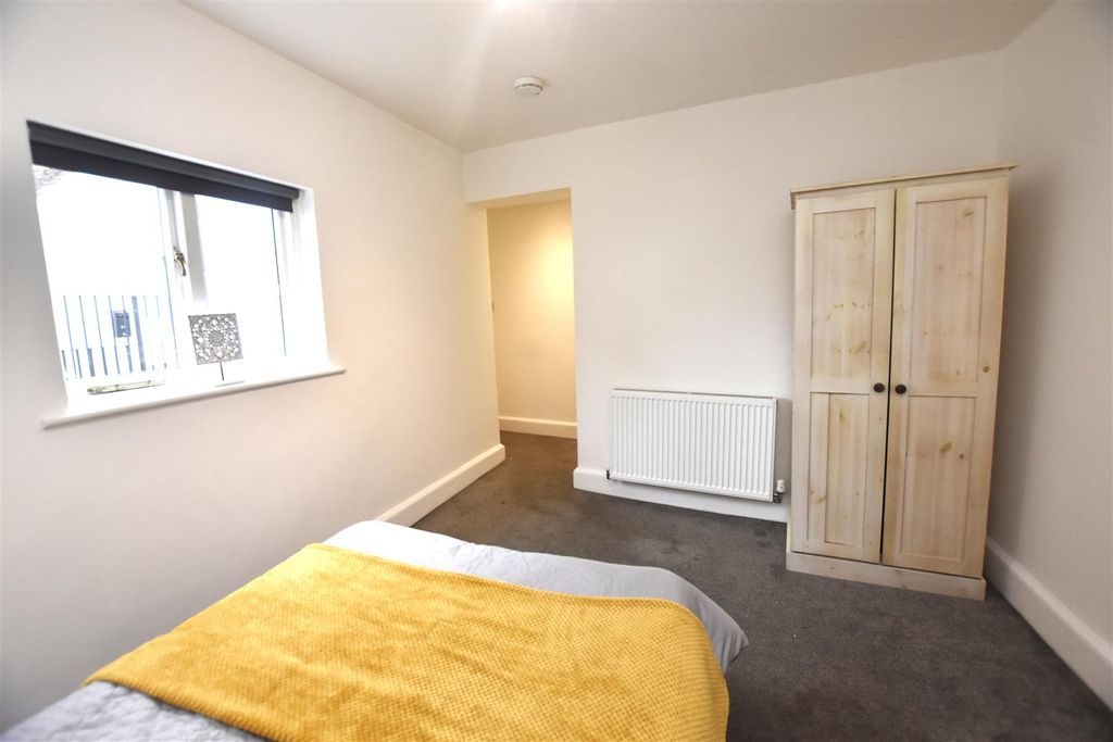 Property photo 3 of 10 Image00013.Jpeg