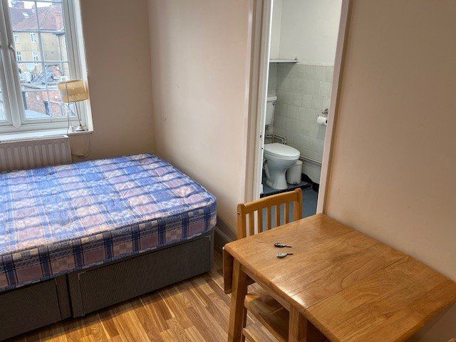 Property photo 2 of 8