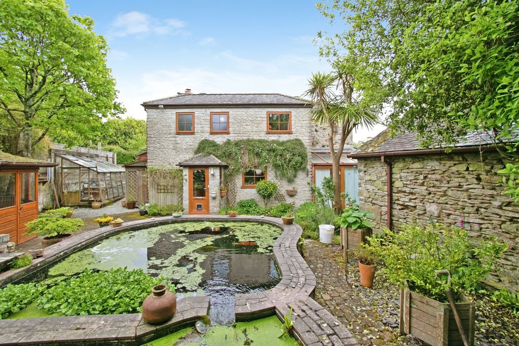 Property photo 2 of 22 Pbox-Img.Jpg