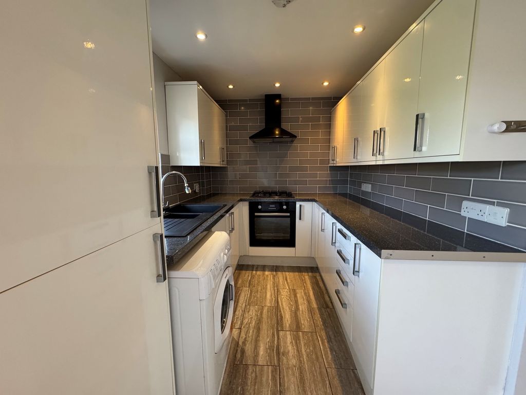 Property photo 2 of 13 Kitchen