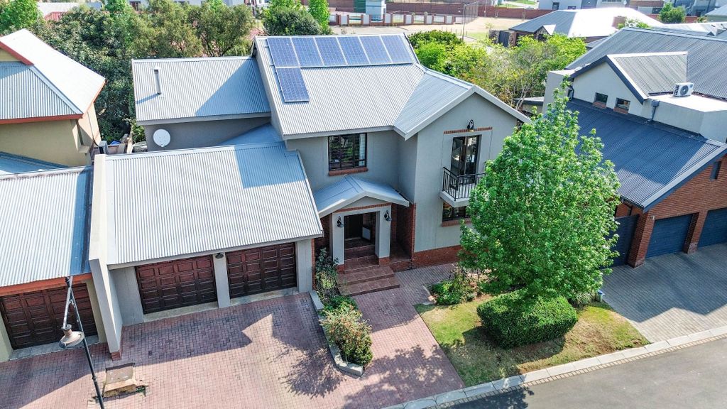 Property photo 1 of 59 Cn1714970