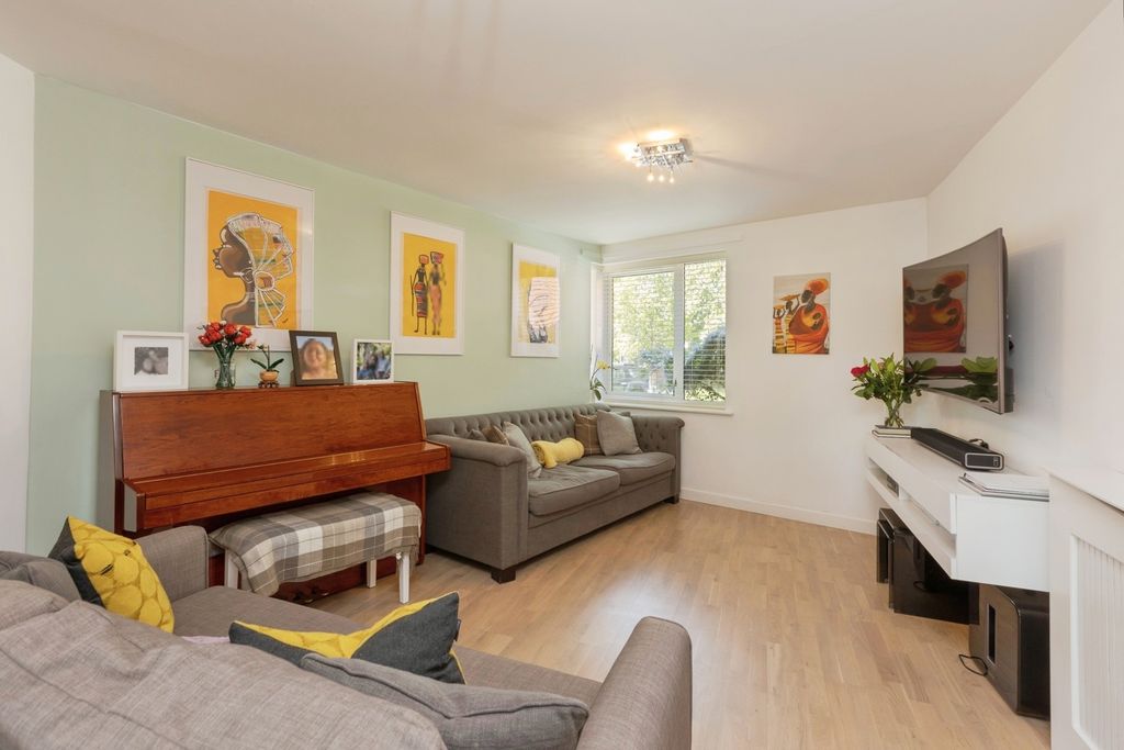 Property photo 3 of 19 Pbox-Img.Jpg