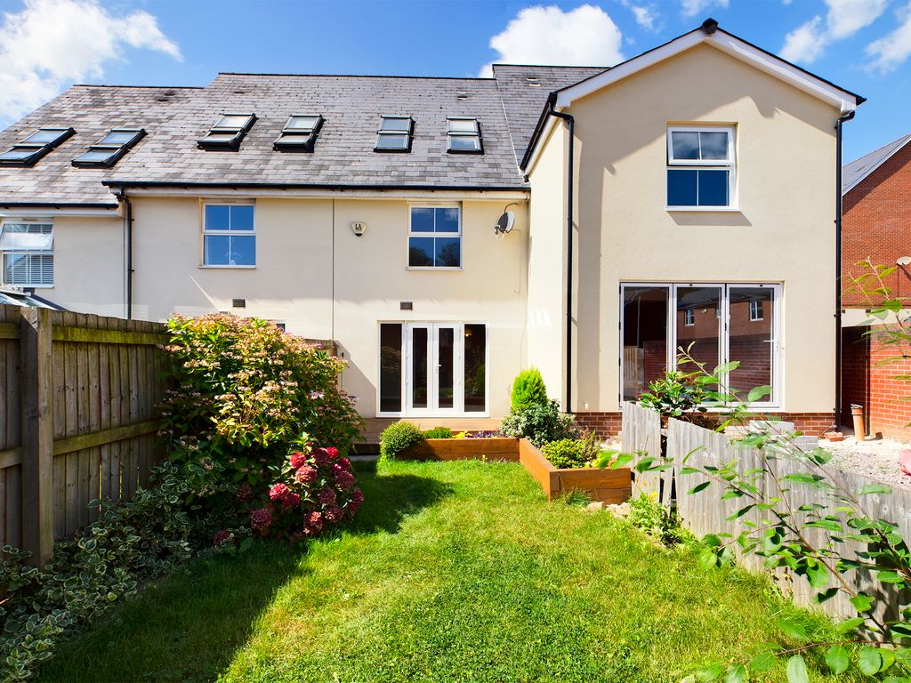 Property photo 2 of 23