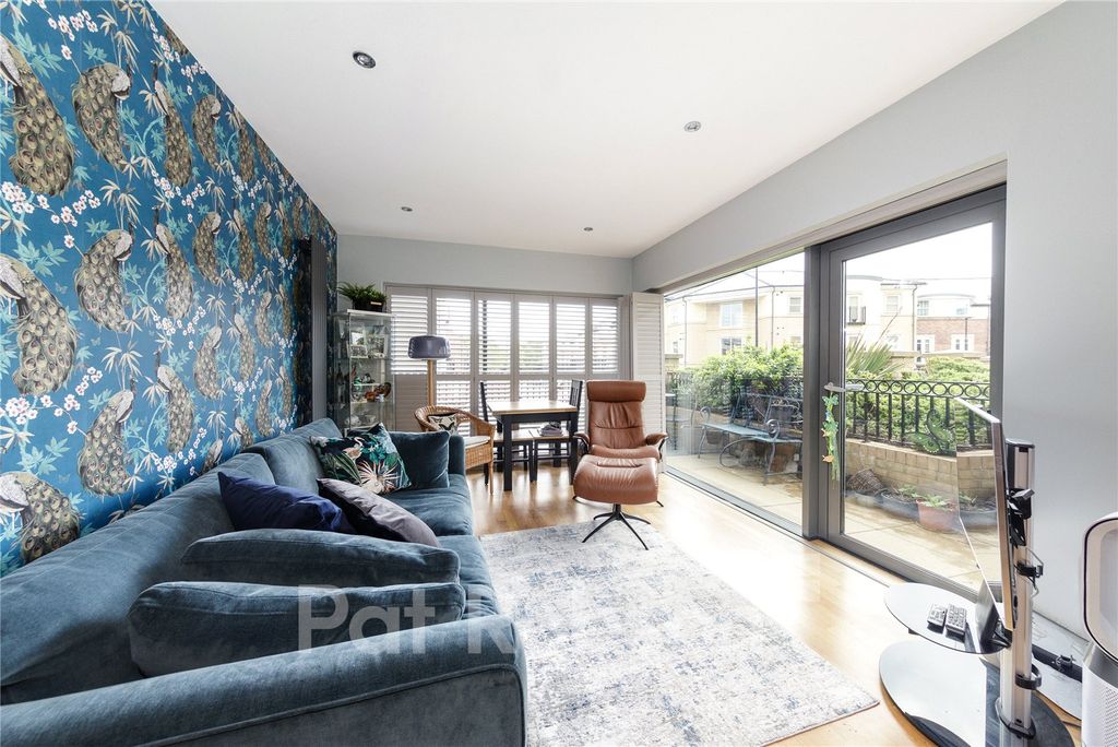 Property photo 2 of 13 Picture 2