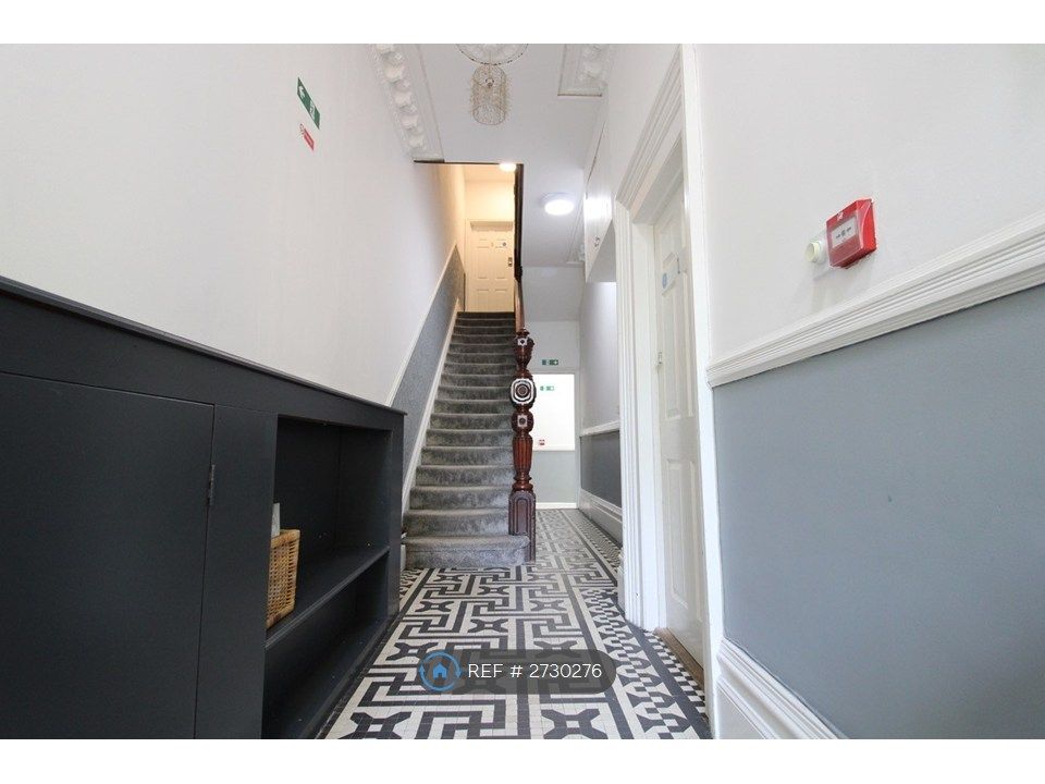 Property photo 2 of 11 Main Hallway