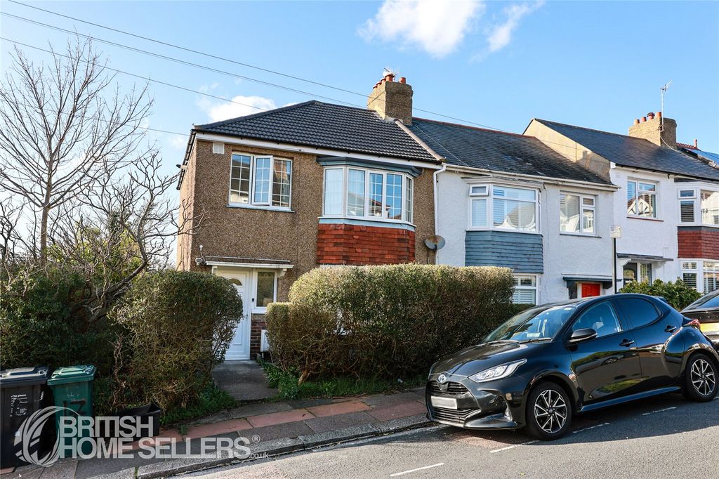 Property photo 2 of 14 Picture No. 15