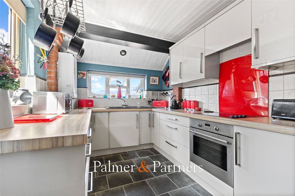 Property photo 2 of 22 Picture No. 07