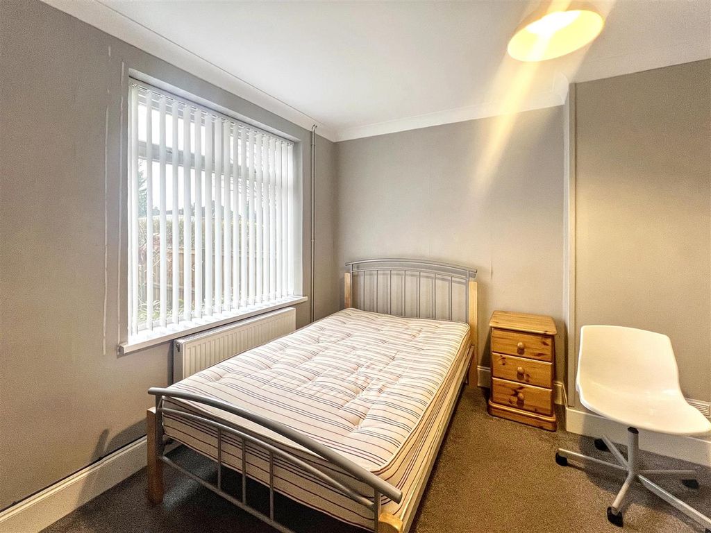 Property photo 3 of 8 Img_1174.Jpg