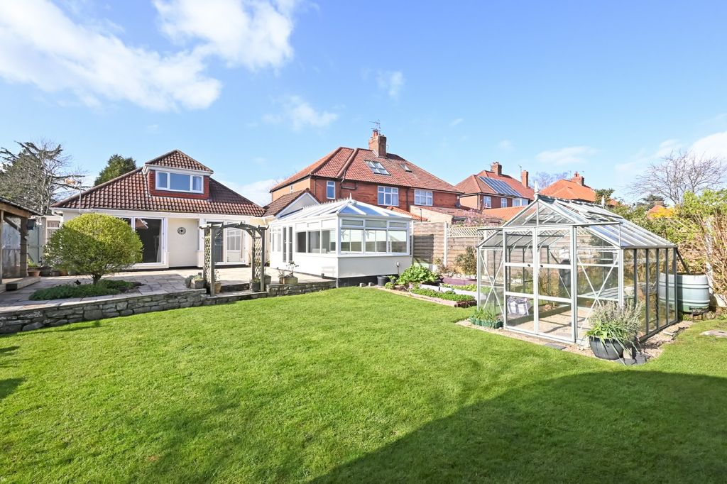 Property photo 2 of 21 Picture 2