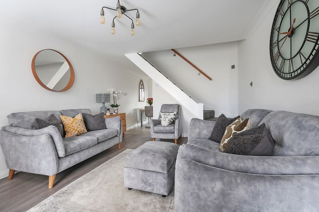 Property photo 3 of 14 Picture No. 06