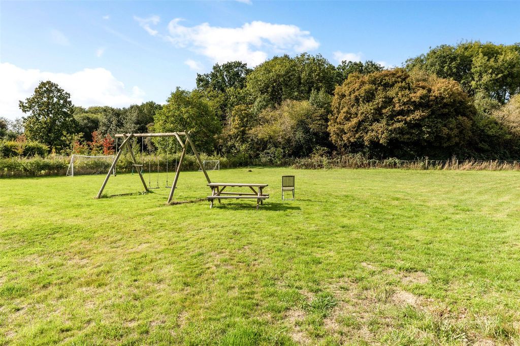 Additional image 49 of 6 bed detached house for saleMalders Lane, Maidenhead, Berkshire SL6