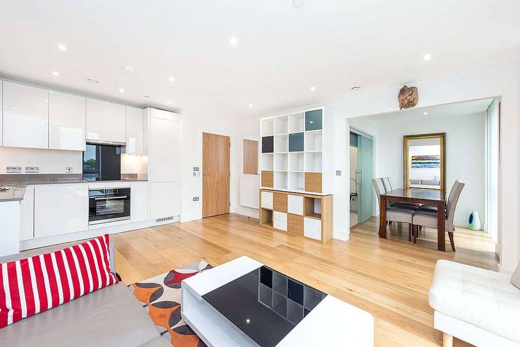 Property photo 2 of 8 Sky View Tower, E15