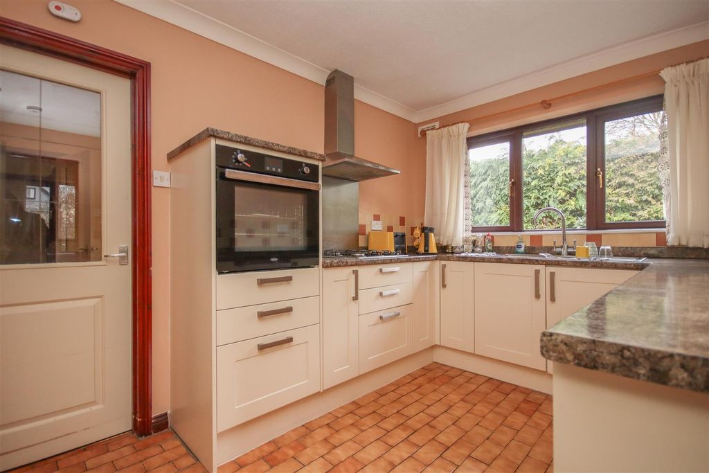 Property photo 3 of 17 Img_1113.Jpg