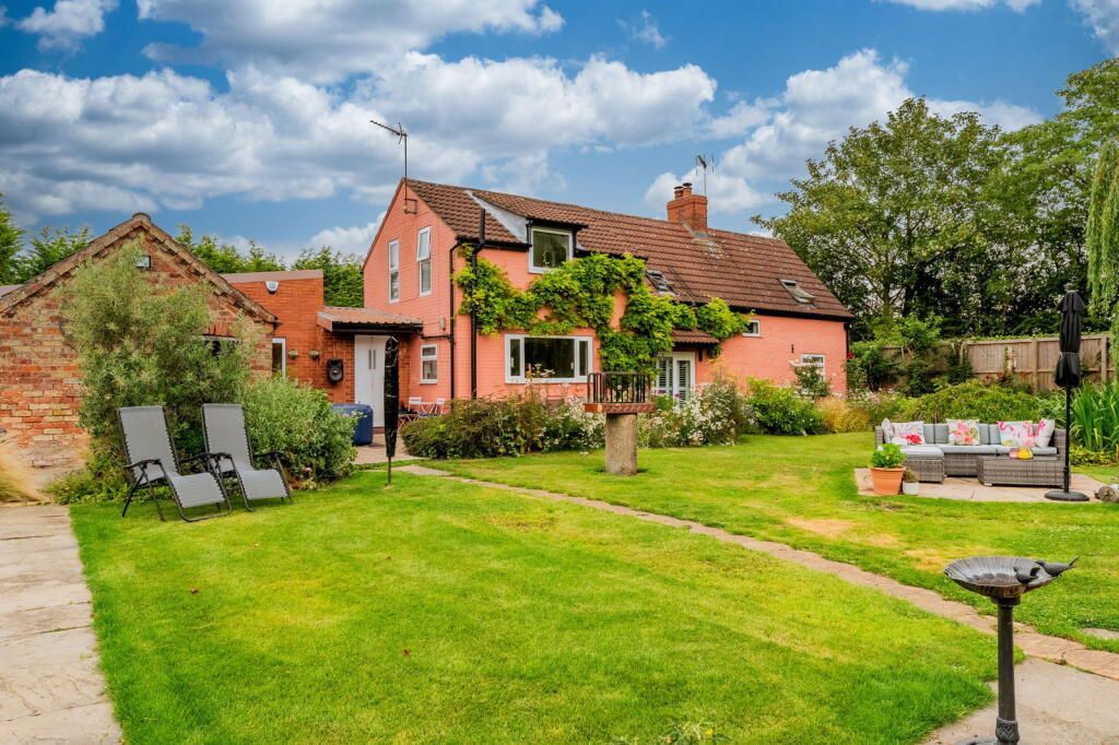 Property photo 1 of 40