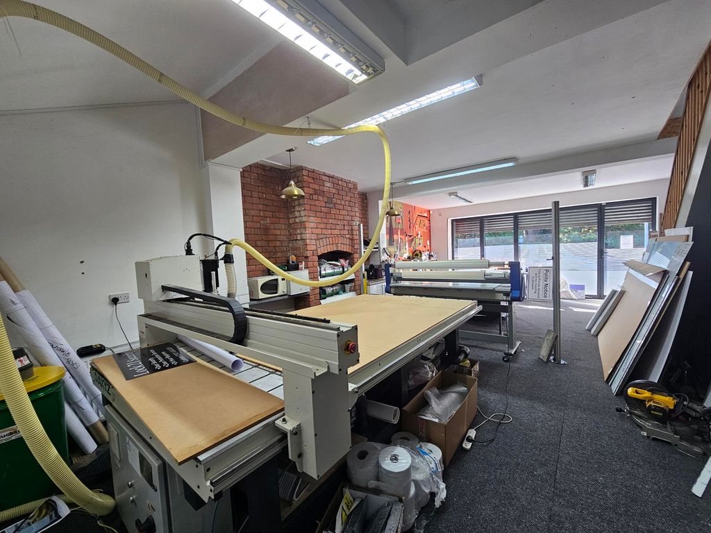 Property photo 2 of 9