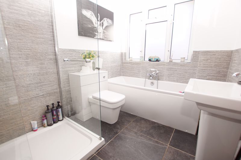 Property photo 2 of 15 Bathroom