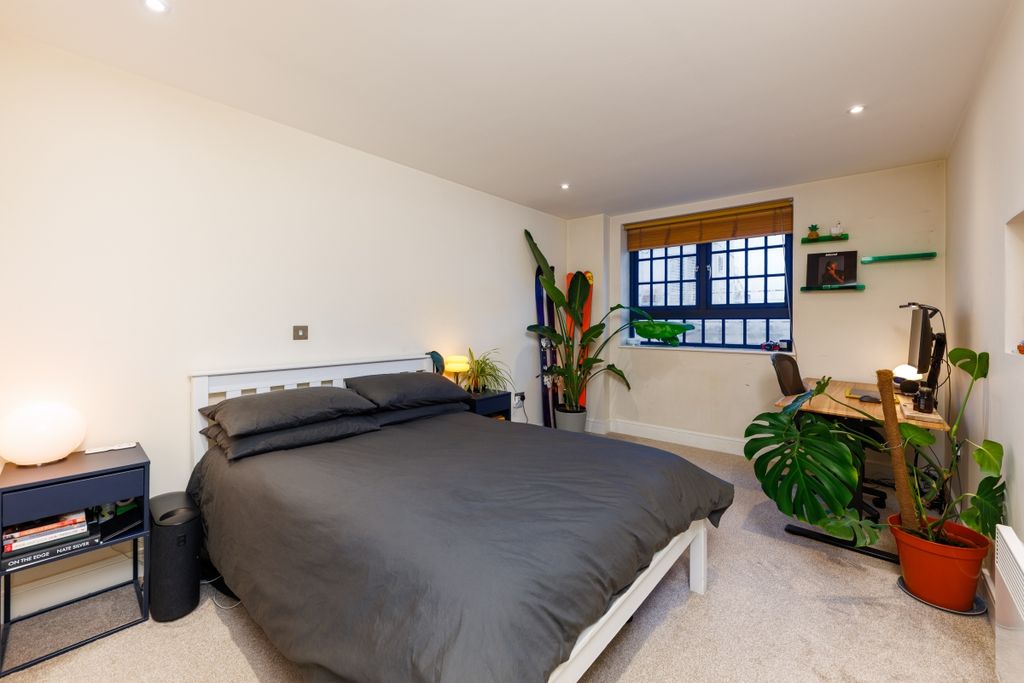 Property photo 2 of 16 Caraway Apartment...