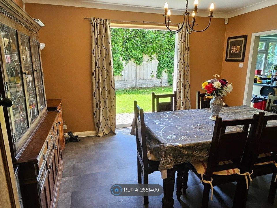 Property photo 3 of 24