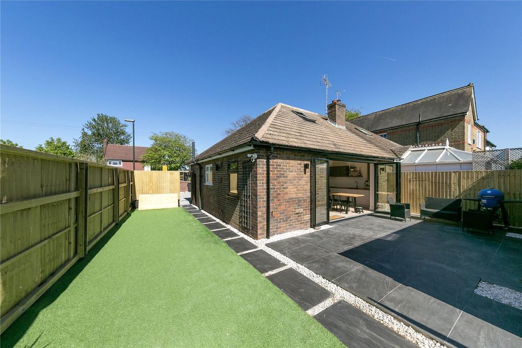 Property photo 2 of 25 Picture No. 07