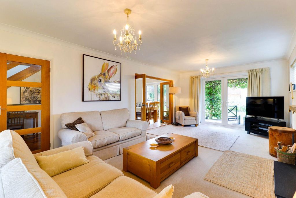 Property photo 2 of 22 Sitting Room.Jpeg