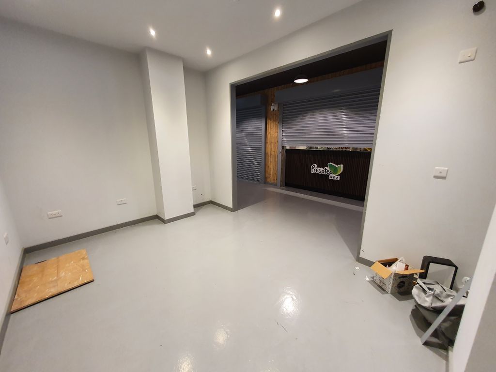 Property photo 2 of 6