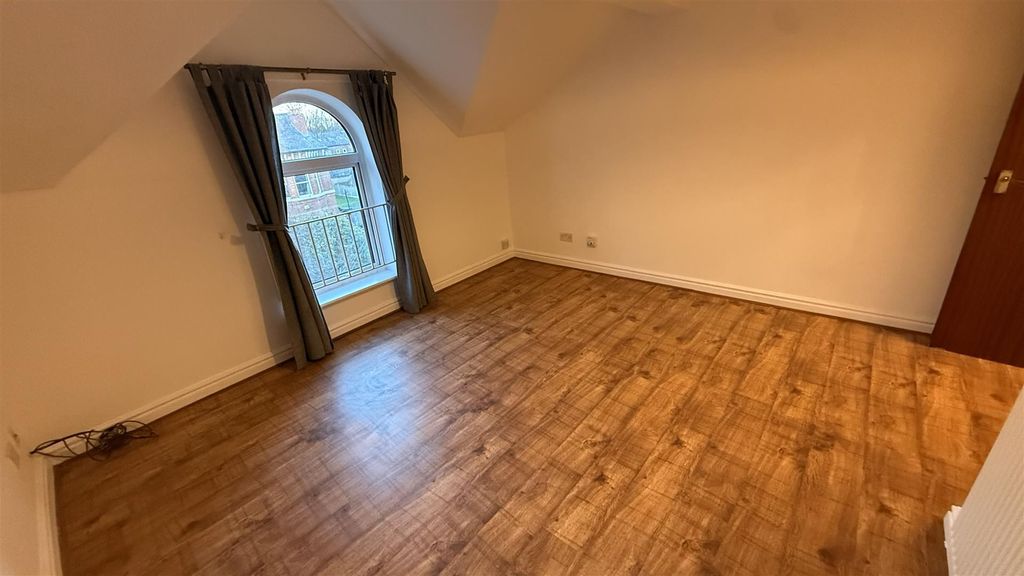 Property photo 2 of 9 2.Jpeg