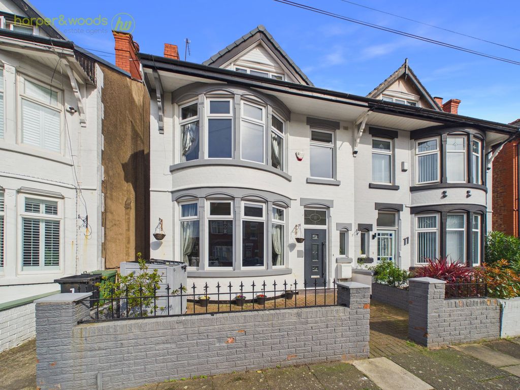 Property photo 2 of 38