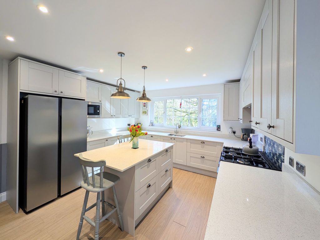 Property photo 1 of 48