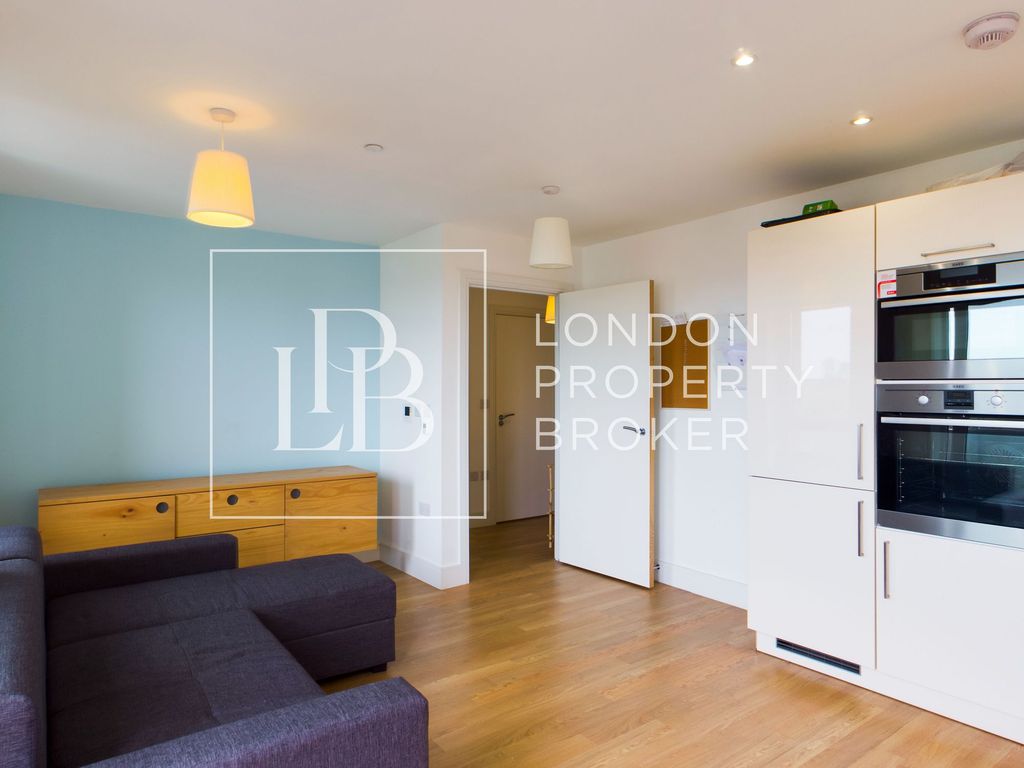 Property photo 3 of 7