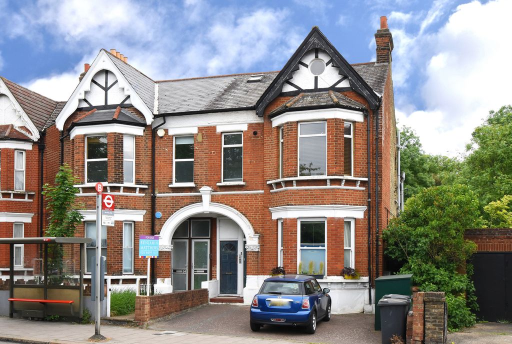 Property photo 3 of 12