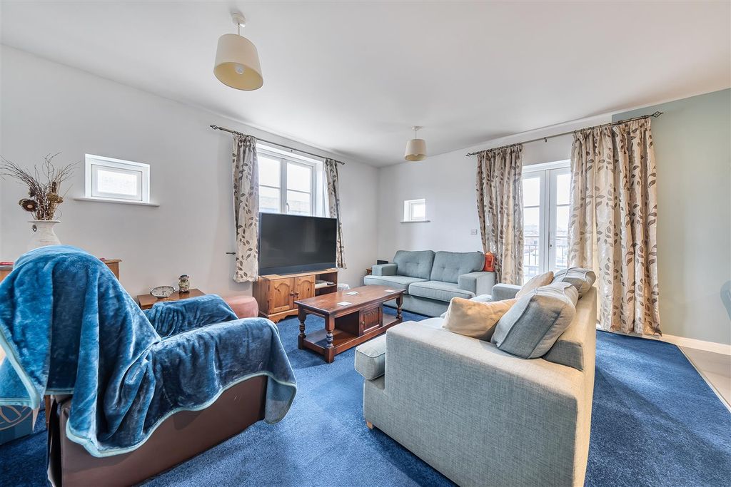 Property photo 3 of 12 Living Room