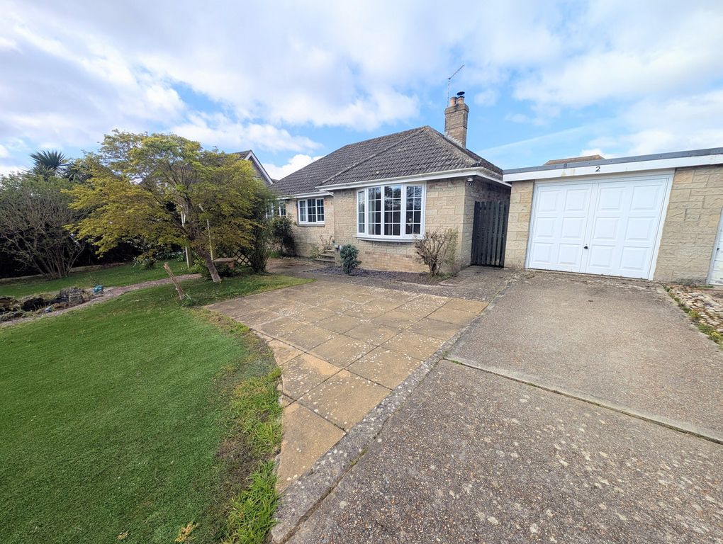 Property photo 1 of 33