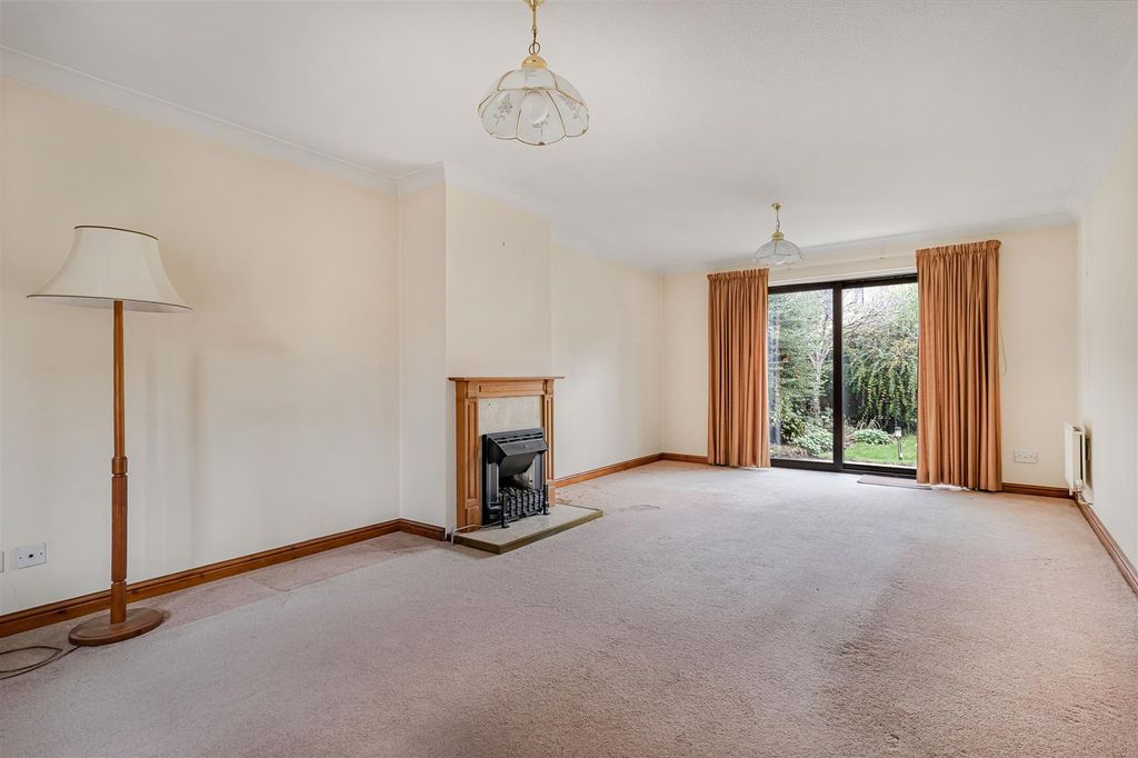 Property photo 2 of 19 13_95397.Jpg