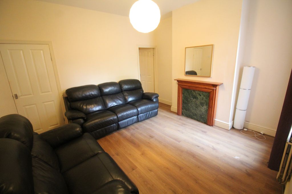 Property photo 3 of 13 Img_9947.Jpg