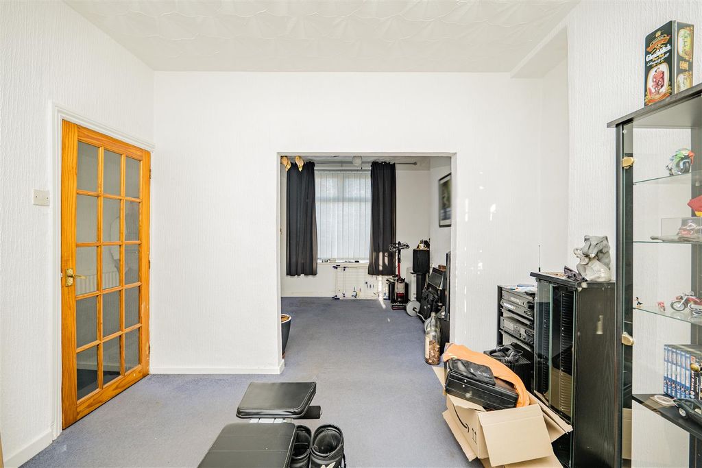 Property photo 3 of 23 P1399309.Jpg