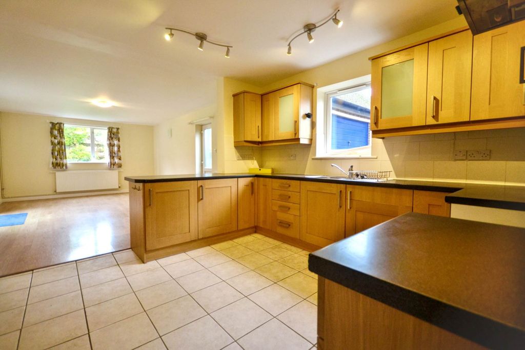 Property photo 3 of 22