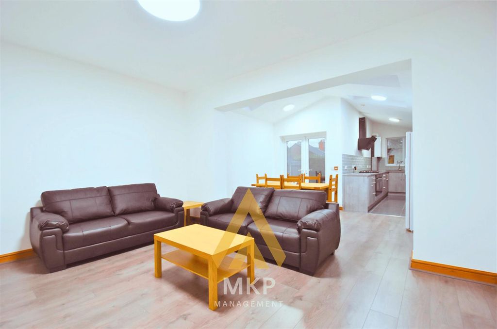 Property photo 2 of 15 2.Png