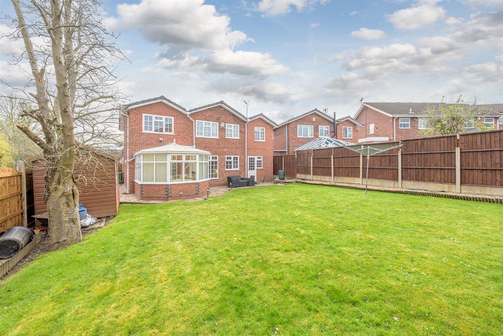 Property photo 2 of 31