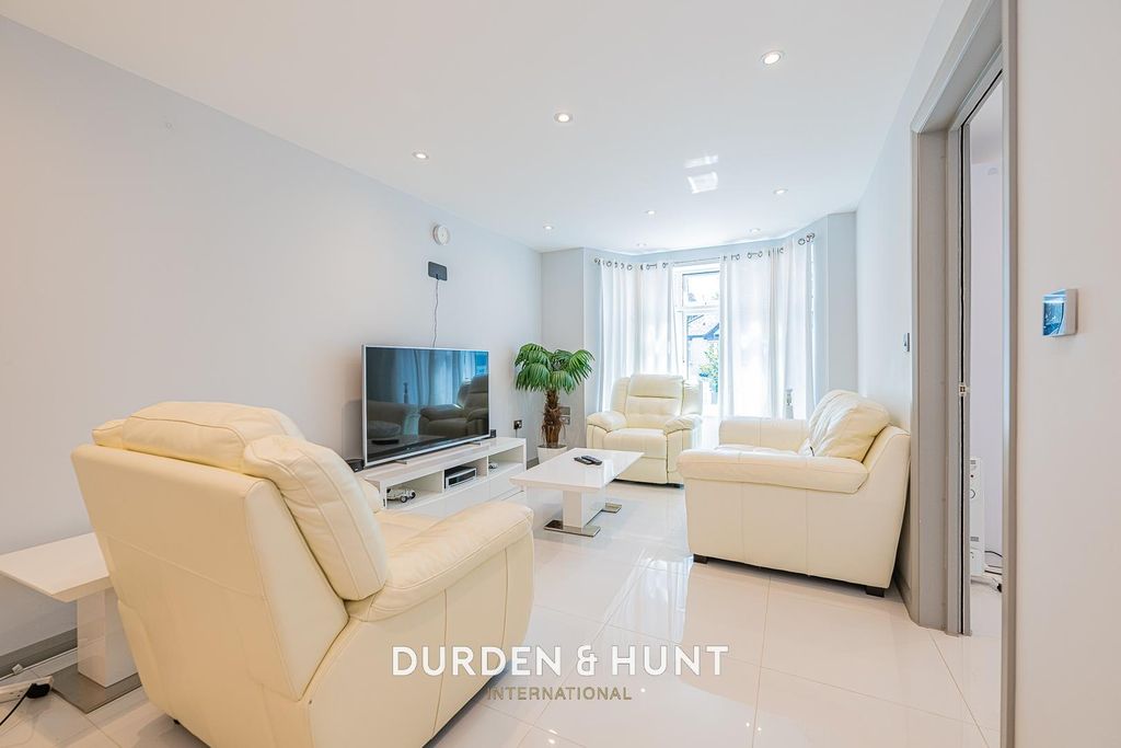 Property photo 3 of 16 Bance-11.Jpg