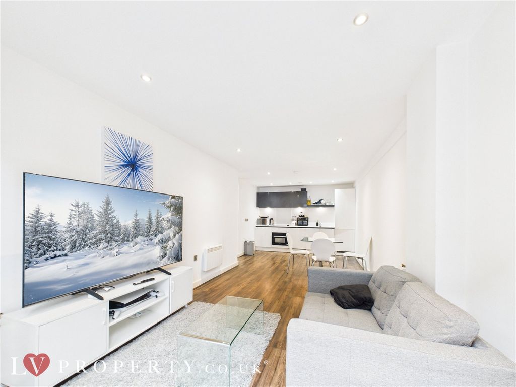 Property photo 2 of 14 Picture No. 02