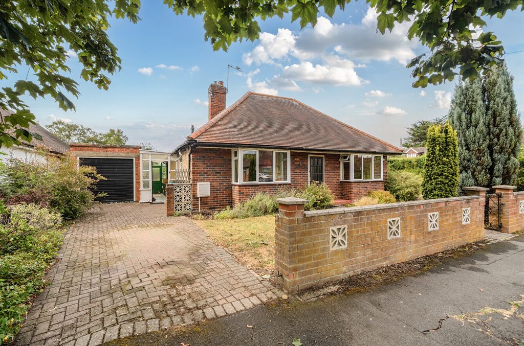 Property photo 1 of 16 1327360-3-6879254...