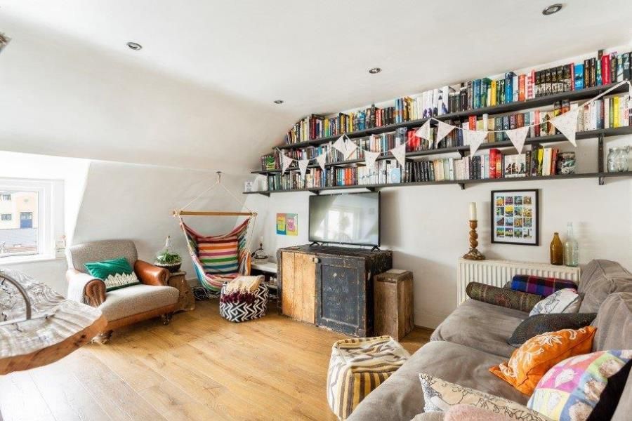 Property photo 2 of 14