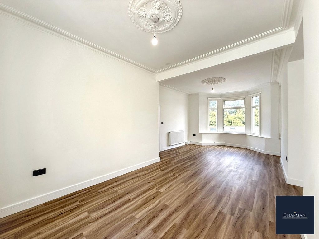 Property photo 3 of 25