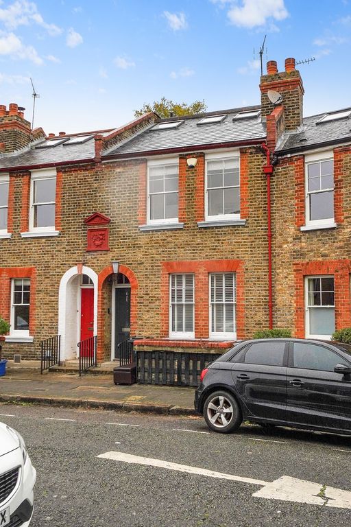 Property photo 1 of 31 5 Bedroom House For Rent With Garden, Located In E8